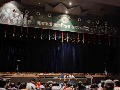 Sanitation staff of the municipality, the family will play in the play;  Special Experiments of 'Existence', Organized by Palika | पालिकेचे स्वच्छता कर्मचारी, कुटुंब रंगणार नाटकात;  ‘अस्तित्व’चे विशेष प्रयोग, पालिकेचे आयोजन