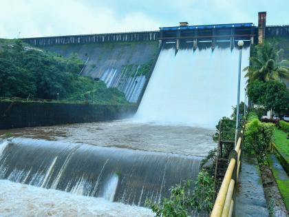Discharge of 3500 cusecs from Dudhganga Kalammawadi dam in Radhanagari taluka kolhapur | Kolhapur: दूधगंगा धरणातून ३५०० क्युसेकने विसर्ग सुरू, धरण परिक्षेत्रात पावसाचा जोर-video Discharge of 3500 cusecs from Dudhganga Kalammawadi dam in Radhanagari taluka kolhapur | Kolhapur: दूधगंगा धरणातून ३५०० क्युसेकने विसर्ग सुरू, धरण परिक्षेत्रात पावसाचा जोर-video