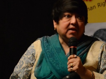 Filmmaker Kalpana Lajmi, Director Of Acclaimed Film 'Rudali', Dies | ‘रूदाली’ फेम दिग्दर्शिका कल्पना लाजमी यांचे निधन