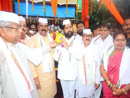 Warkari is the VIP in Pandharpur says Deputy Chief Minister Eknath Shinde | पंढरपूरमध्ये वारकरी हेच व्हीआयपी - उपमुख्यमंत्री एकनाथ शिंदे Warkari is the VIP in Pandharpur says Deputy Chief Minister Eknath Shinde | पंढरपूरमध्ये वारकरी हेच व्हीआयपी - उपमुख्यमंत्री एकनाथ शिंदे