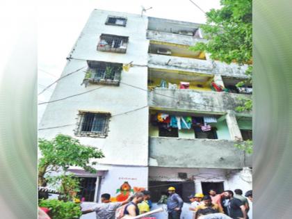 Fear of homelessness is greater than death; Structural audits are not conducted on dangerous buildings | मृत्यूपेक्षाही बेघर होण्याची भीती अधिक; धोकादायक इमारती करत नाहीत स्ट्रक्चरल ऑडिट Fear of homelessness is greater than death; Structural audits are not conducted on dangerous buildings | मृत्यूपेक्षाही बेघर होण्याची भीती अधिक; धोकादायक इमारती करत नाहीत स्ट्रक्चरल ऑडिट