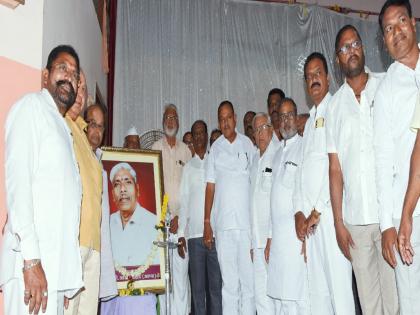 Sugar workers of the state will go on an indefinite strike, a meeting of the workers of the state in Sangli | "राज्यातील साखर कामगार बेमुदत संपावर जाणार", सांगलीत राज्यातील कामगारांचा मेळावा