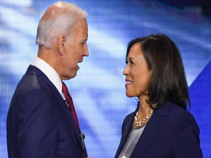 viral video us president joe biden calls kamala harris as first lady by mistake netizens make jokes troll white house programe viral video social media | Viral Video: बायडेन यांच्याकडून कमला हॅरिस यांचा 'फर्स्ट लेडी' म्हणून उल्लेख, नेटकऱ्यांनी घेतली शाळा