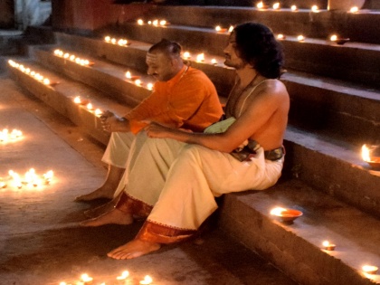 the relationship between Vedas and Science in 'Kanbhat' Movie | वेद आणि विज्ञान यांच्यातील संबंध दर्शविणारा चित्रपट 'कानभट'