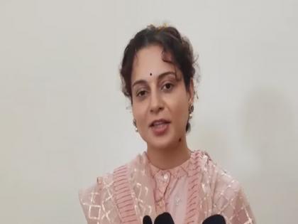 Special court in Madhya Pradesh has served notices on BJP Lok Sabha Member of Parliament Kangana Ranaut | कंगना रणौत वादग्रस्त वक्तव्यावरून पुन्हा अडचणीत; कोर्टाने बजावली नोटीस, द्यावं लागणार उत्तर