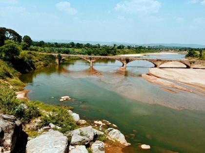 Struggle for drops Water ! Short Water storage in the reservoir | थेंब-थेंब पाण्यासाठी करावा लागणार संघर्ष! जलाशयात अल्प पाणीसाठा