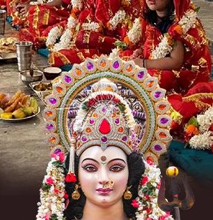 मस्तच! नवरात्रात कन्या पूजनानंतर मुलींना द्या 'ही' यूजफुल गिफ्ट्स; आनंदाने उजळतील चिमुकल्यांचे चेहरे