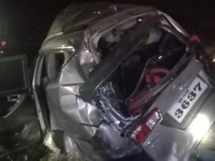 Four killed in road accident near Karad on Pune-Bangalore highway | पुणे-बंगळुरू महामार्गावर कराडजवळ भीषण अपघात, चौघांचा मृत्यू 