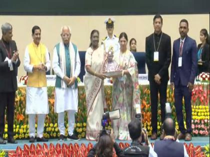 Karad Municipality won second place in the western region of the country in the Swachh Survekshan competition | Satara: स्वच्छ सर्वेक्षणमध्ये कऱ्हाड नगरपालिकेचा देशात डंका