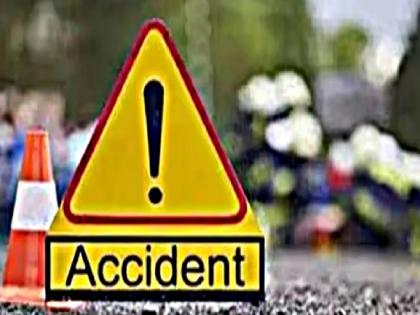 A youth on a two wheeler was killed on the spot after being hit by a speeding car On Karad-Patan road satara | Satara: मद्यधुंद कारचालकाने दुचाकीस्वारास चिरडले, एक ठार, एकजण गंभीर