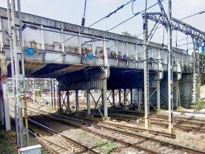 in mumbai wait another year and a half for the karnak bridge waiting for railway megablock to municipality | कर्नाक पुलासाठी आणखी सव्वा वर्ष वाट पाहा; पालिकेला रेल्वे मेगाब्लॉकची प्रतीक्षा