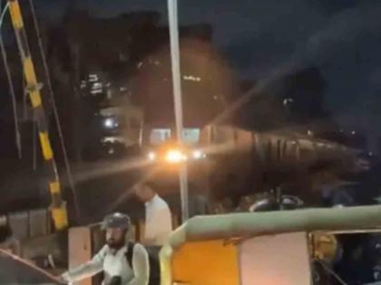 Train stuck in traffic? Karnataka Video Viral Explanation given by Railways | अरे बापरे! रेल्वेच ट्रॅफिकमध्ये अडकली? कर्नाटकातील व्हिडीओ व्हायरल; रेल्वेने दिले स्पष्टीकरण