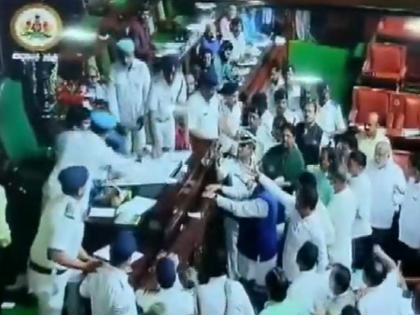 Suspension of 10 BJP MLAs! The Karnataka assembly itself tore up copies of the bills and threw them at the vice president | भाजपच्या १० आमदारांचे निलंबन! कर्नाटक विधानसभेत विधेयकांच्या प्रती फाडून उपाध्यक्षांवर फेकल्या