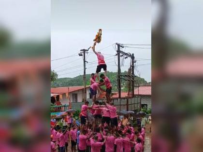 Celebrating Shri Krishna Janmashtami, Gopalkala while preserving the culture | संस्कृतीचे जतन करत श्रीकृष्ण जन्माष्टमी, गोपाळकाला साजरा