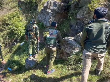 Rajouri Encounter: Indian Army avenges 4 martyrs, 2 terrorists killed in Rajouri encounter | भारतीय सैन्याने घेतला 5 शहीदांचा बदला, राजौरी चकमकीत 2 दहशतवादी ठार