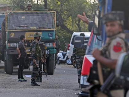 terrorists attack on army convoy in jammu kashmir kathua inside story | ग्रेनेड फेकले, १२ मिनिटं गोळीबार... ५ जवान शहीद; कठुआ दहशतवादी हल्ल्याची Inside Story