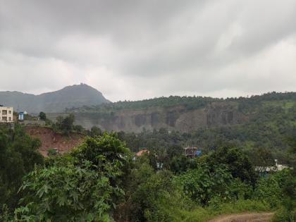 The hills of Katraj area will become a cement forest | कात्रज भागातील डोंगर पोखरून उभं राहतंय सिमेंटचे जंगल; निसर्गसौदंर्याला तडा