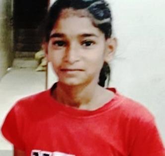 Indrajit Lovati, Kaveri Aher selected for state level school wrestling | इंद्रजीत लोणारी, कावेरी आहेर यांची राज्य स्तरीय शालेय कुस्ती स्पर्धेसाठी निवड