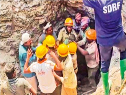 Child safely rescued from borewell after 20 hours | बोअरवेलमधून चिमुरड्याची २० तासांनी सुखरूप सुटका