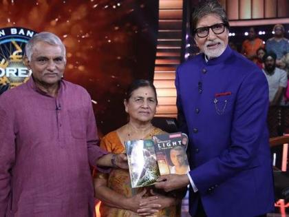 Big B and Amate couple had heart-thrill chat on KBC set | केबीसीच्या सेटवर रंगल्या बिग बी व आमटे दांपत्याच्या दिलखुलास गप्पा