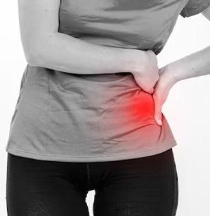 लघवीचा रंग सांगतो किडनीचे बिघडलेले आरोग्य, ५ लक्षणे- उशीर होण्याआधीच डॉक्टरांकडे जा..