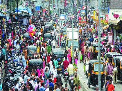 Traffic congestion caused by poor drivers | बेशिस्त चालकांमुळे वाहतूककोंडी