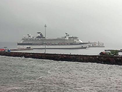 The ship reached Mormugao port with 1450 Gomantak brothers working on foreign ships | विदेशी जहाजावर काम करणाऱ्या १४५० गोमंतकीय बांधवांना घेऊन मुरगाव बंदरात पोचले जहाज