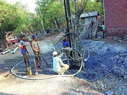 Water question of Mendi tribal village released; Was thirsty for two years water | मेंदडी आदिवासीवाडीचा पाणीप्रश्न सुटला; दोन वर्षे पाण्यासाठी होते तहानलेले