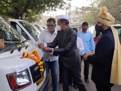 kdmc brought 25 garbage collecting vehicles running on CNC | सीएनसीजीवर चालणाऱ्या २५ घंटागाड्या केडीएमसीच्या ताफ्यात दाखल