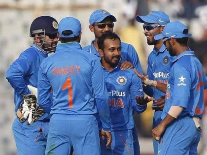 Maharashtra's batsman enter in Indian ODI team | महाराष्ट्राच्या खेळाडूची भारतीय संघात दणक्यात एंट्री