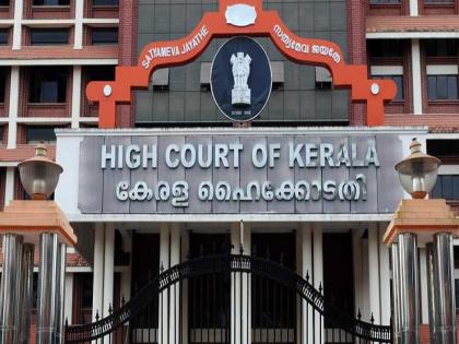 kerala high court sentenced temple priest to life imprisonment for raping a girl | 'कोणता देव अशा नराधमाची प्रार्थना स्विकार करत असेल', बलात्कार प्रकरणी पुजाऱ्याला जन्मठेपेची शिक्षा