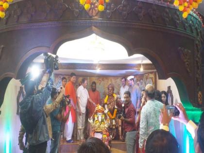 Kesari Ganeshotsav begins in Pune with the sound of drums According to Tilak Panchanga, Shri Pranapratistha in Kesariwada | पुण्यात ढोल ताशांच्या गजरात केसरी गणेशोत्सवाला सुरवात; टिळक पंचांगानुसार केसरीवाड्यात श्रींची प्राणप्रतिष्ठा