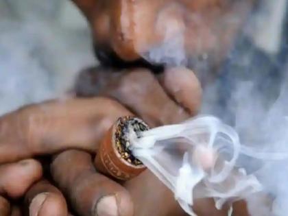 A case has been registered against 11 people smoking Chilim, three police stations have taken action | चिलीम ओढणाऱ्या ११ जणांवर गुन्हा दाखल, तीन पोलिस ठाण्यांची कारवाई