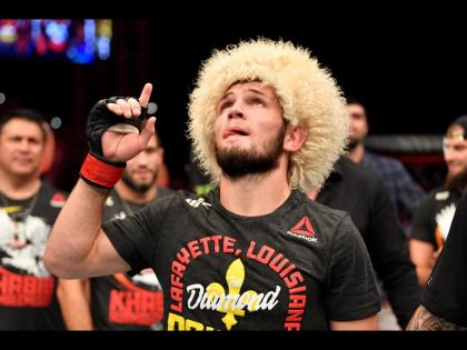 Shocking : जगातला खतरनाक योद्धा कोरोना व्हायरससमोर हतबल; कुटुंबातील 20 जणांना लागण!