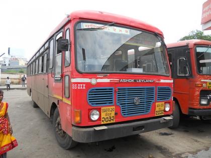 Khamgaon depot; The inconvenience of the passengers! | खामगाव आगारात अपुऱ्या बसेस; प्रवाशांची गैरसोय!