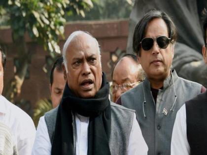 mallikarjun Kharge shashi Tharoor are fighting for the post of Congress president today the sixth time that the election will be held in 137 years | खरगे, थरूर यांच्यात आज काँग्रेस अध्यक्षपदासाठी लढत, १३७ वर्षांत निवडणूक होण्याची सहावी वेळ