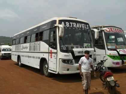 CoronaVirus Lockdown: Police seize 150 vehicles leaving servants | CoronaVirus Lockdown : चाकरमान्यांना सोडून जाणारी दीडशे वाहने पोलिसांच्या ताब्यात