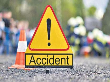 A young man was killed in an accident in front of his father, an ST bus hit him while he was standing on the road with his two-wheeler | वडिलांच्या डोळ्यासमोर तरुण अपघातात ठार, रस्त्याकडेला दुचाकीसह उभ्या असता एसटी बसने नेले फरफटत