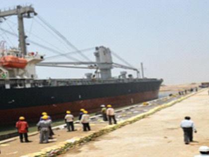 The port of Paradip is also on the path of privatization | पारादीप बंदरही खासगीकरणाच्या मार्गावर