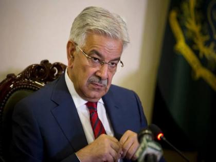 Operation Sindoor: Pakistan surrenders before the war, Defense Minister said- 'We will not take any action' | युद्धापूर्वीच पाकिस्तानचे आत्मसमर्पण, संरक्षण मंत्री म्हणाले- 'आम्ही कारवाई करणार नाही' Operation Sindoor: Pakistan surrenders before the war, Defense Minister said- 'We will not take any action' | युद्धापूर्वीच पाकिस्तानचे आत्मसमर्पण, संरक्षण मंत्री म्हणाले- 'आम्ही कारवाई करणार नाही'