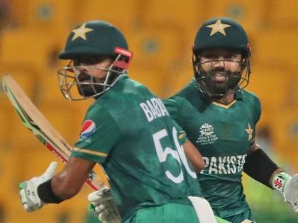 Pakistan in the semifinals; Namibia defeated by 45 runs; Rizwan and Babar hit hard pdc | T20 World Cup: पाकिस्तान उपांत्य फेरीत; नामिबियाचा ४५ धावांनी पराभव; रिझवान, बाबर यांची दणादण फटकेबाजी