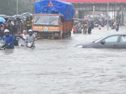 Bombay to be suspended on 29th August, ban on plastic bags, ban after Gudi Padva | 29 ऑगस्टला तुंबलेल्या मुंबईमुळे प्लास्टिक पिशव्यांवर बंदीचा निर्णय, गुढीपाडव्यानंतर बंदी लागू