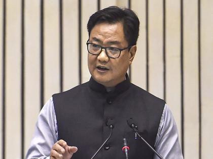 Center vs Collegium: 'Supreme Court hijacked Constitution', Kiren Rijiju shares video of ex-judge | Centre vs Collegium: 'सर्वोच्च न्यायालयाने राज्यघटना हायजॅक केली', किरेन रिजिजूंनी शेअर केला माजी न्यायाधीशाचा व्हिडिओ