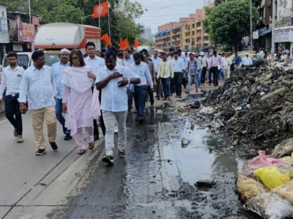 There is no drain cleaning in Mumbai, it is purely 'hand cleaning'; Allegation of Varsha Gaikwad | मुंबईत नालेसफाई नाही, ही तर निव्वळ 'हाथ की सफाई'; वर्षा गायकवाड यांचा आरोप