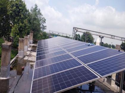 Central Railway Bhusawal Division Leaps Towards Green Initiatives; 225 KW solar power project commissioned in August | मध्य रेल्वे भुसावळ विभागाची हरित उपक्रमाकडे झेप; ऑगस्टमध्ये २२५ किलोवॅट क्षमतेचे सौर उर्जा प्रकल्प कार्यान्वित