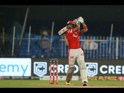 RR vs KXIP Latest News : KL Rahul becomes first batsman to complete 200 runs in IPL 2020 at an average of 204 | RR vs KXIP Latest News : KL Rahulनं मिळवला पहिला मान, 204च्या सरासरीनं चोपल्यात धावा