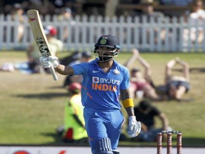New Zealand vs India, 3rd ODI : KL Rahul became a 1st Indian Wicketkeeper to score Odi century in New Zealand   | NZvsIND, 3rd ODI : लोकेश राहुलची लै भारी कामगिरी; महेंद्रसिंग धोनीही ठरला होता अपयशी