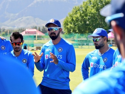 IND vs SA, 1st ODI Live Updates : KL Rahul confirms he'll opening the innings in the ODI series against South Africa, know team India Probable Playing XI  | IND vs SA, 1st ODI Live Updates : KL Rahulच्या निर्णयानं ऋतुराज गायवाडला संधी मिळण्याची शक्यता मावळली; टीम इंडियाची वन डे मालिकेची रणनीती ठरली 