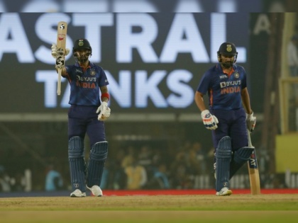 IND vs NZ, 2nd T20I Live Updates : India beats New Zealand by 7 Wickets, KL Rahul and Rohit Sharma smashed half century  | IND vs NZ, 2nd T20I Live Updates : लोकेश राहुल-रोहित शर्मा जोडी सुसाट खेळली, टीम इंडियानं मालिका खिशात घातली