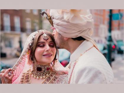 'बेबी डॉल' फेम गायिका कनिका कपूरने दुसऱ्यांदा बांधली लग्नगाठ, फोटो आले समोर